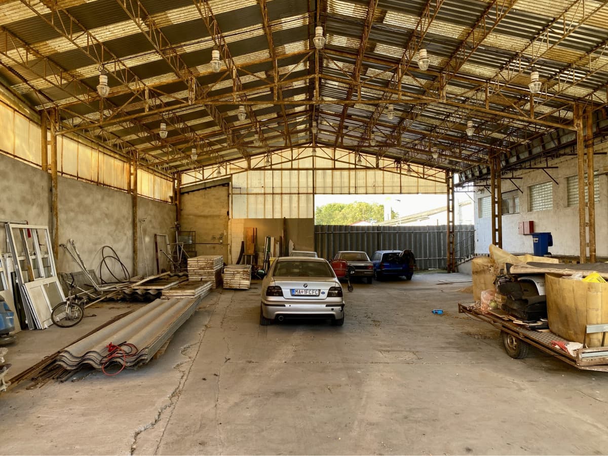 ZNÍŽENIE CENY - Predaj skladových priestorov a zastrešených plôch v lokalite obce Gajary v priemyselnej zóne „Textilka“ len 10 minút od Malaciek