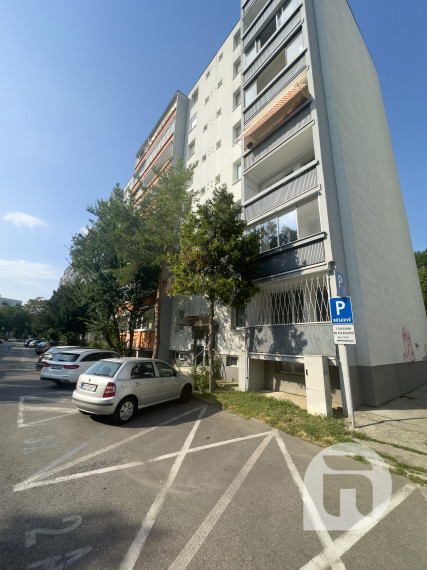 Predaj 1 izbový byt Podunajské Biskupice, Bieloruská ulica loggia, 37 m2, cena 122 800,-